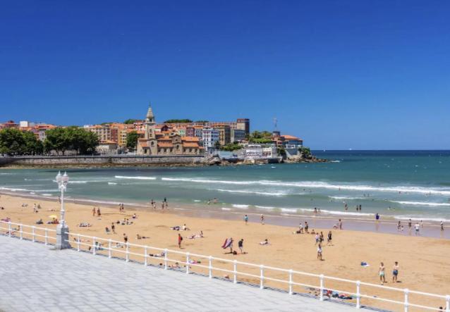 Apartamentos La Xiuca Playa Gijón Dış mekan fotoğraf